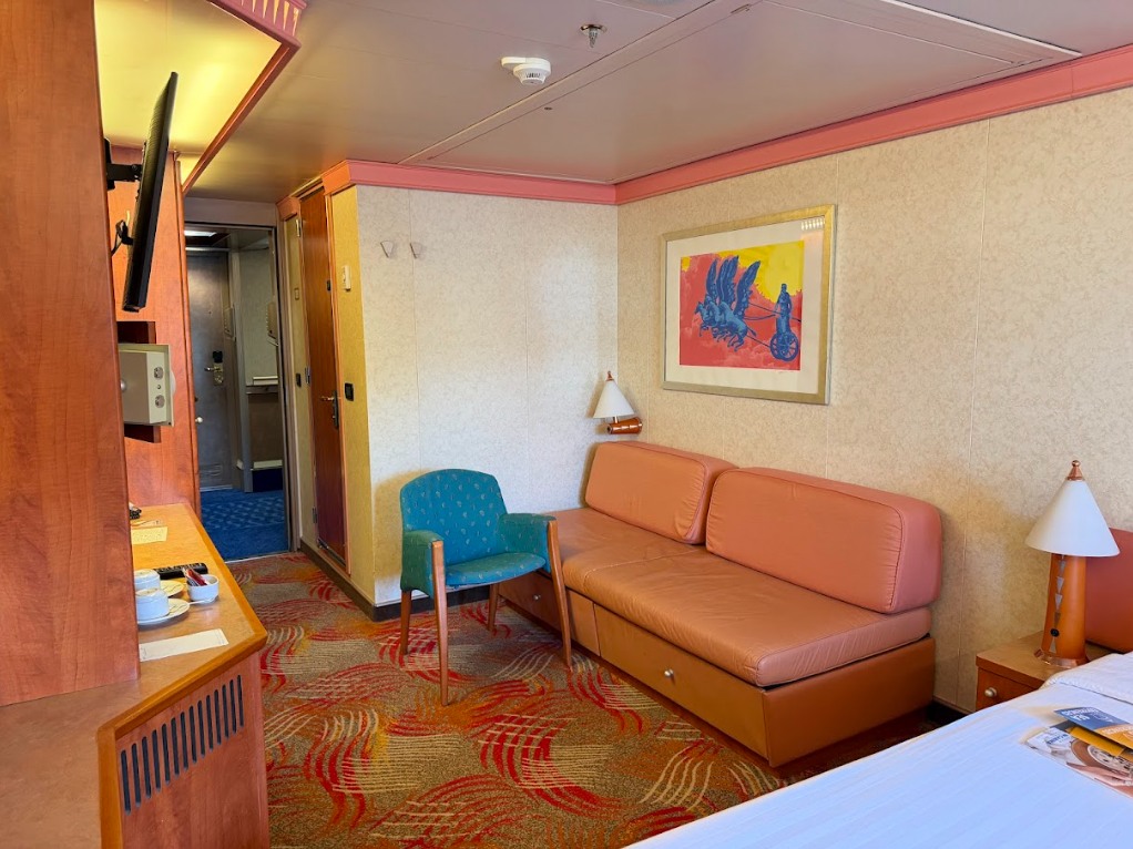 歌詩達郵輪莎倫娜號的【海景房】